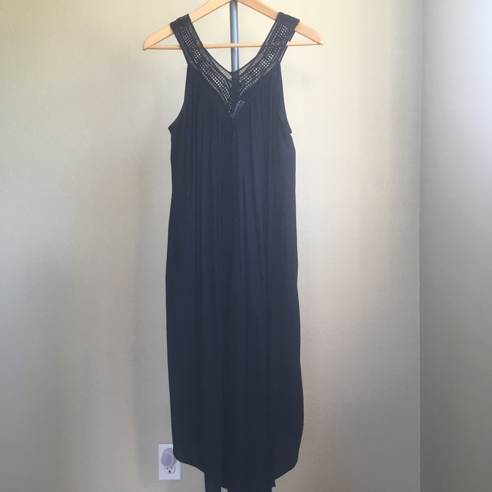 2/$25 🌟 Liz Lange Black Maternity Dress